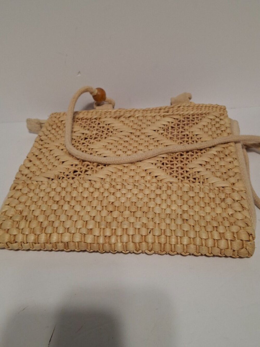 Vintage Style Straw Woven Shoulder Bag Natural Tan Boho Wood Bead Purse - Picture 2 of 12